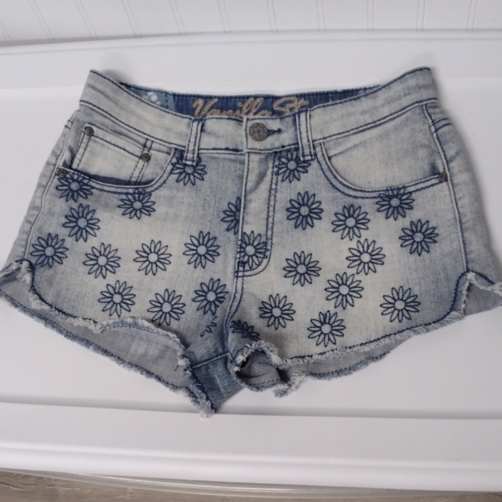 Vanilla Star Blue Jean Shorts with Floral Pattern
